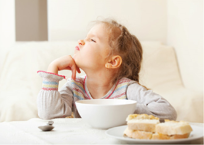 Nhận biết biếng ăn sinh lý và biếng ăn bệnh lý ở trẻ