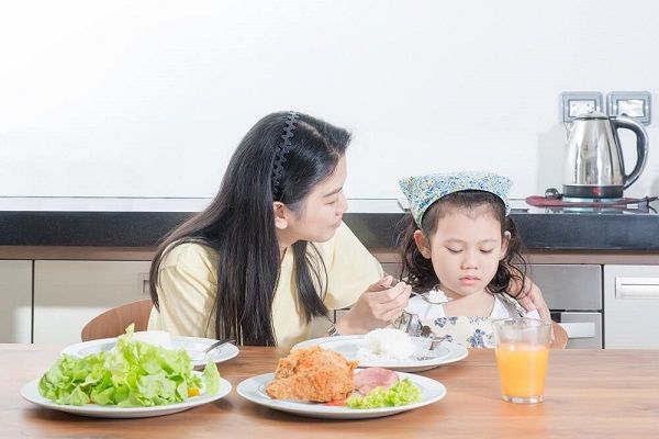 Cách Trị Biếng Ăn Ở Trẻ 3 Tuổi Mà Bậc Phụ Huynh Nên Chú Ý