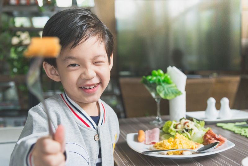 Cách Trị Biếng Ăn Ở Trẻ 3 Tuổi Mà Bậc Phụ Huynh Nên Chú Ý
