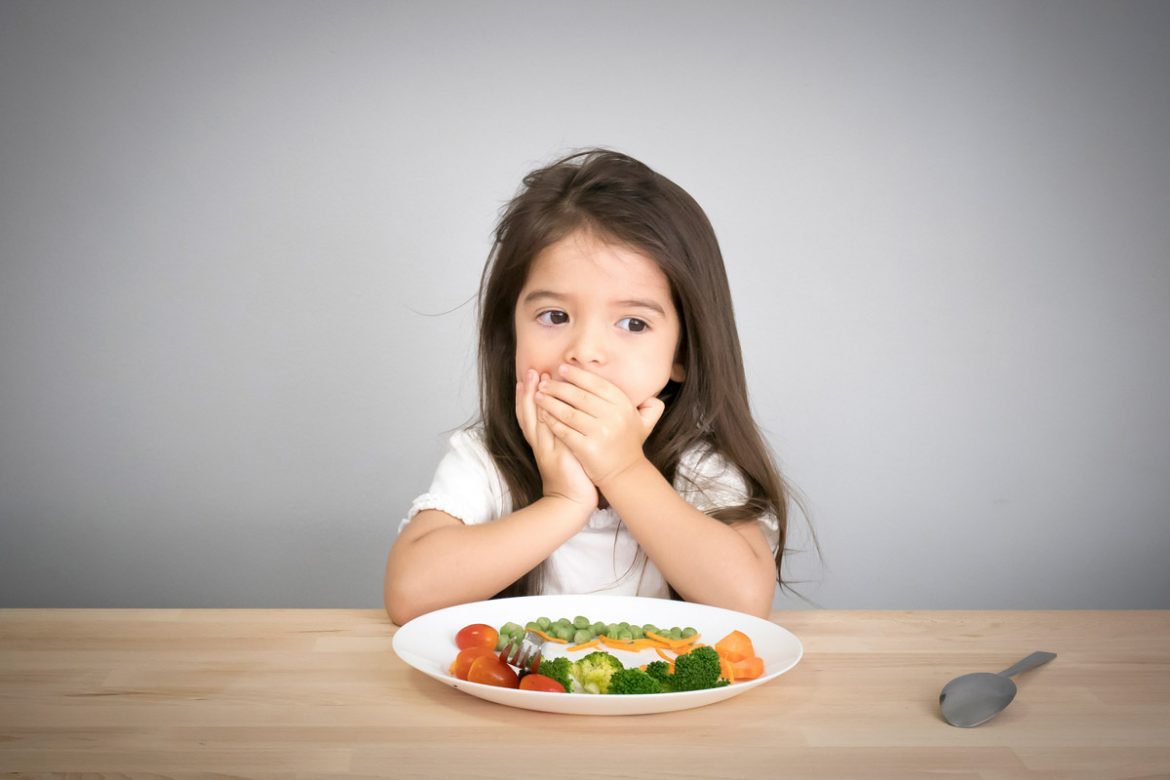 Trẻ biếng ăn chậm tăng cân nên bổ sung gì?